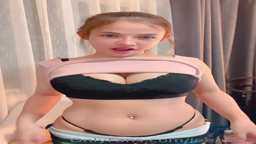 短视频_泰国OnlyFans顶级福利姬Jeenzen，微胖巨乳身材火辣到爆，丰满曲线让人一眼沦陷！她被猛男无套猛烈爆操_11